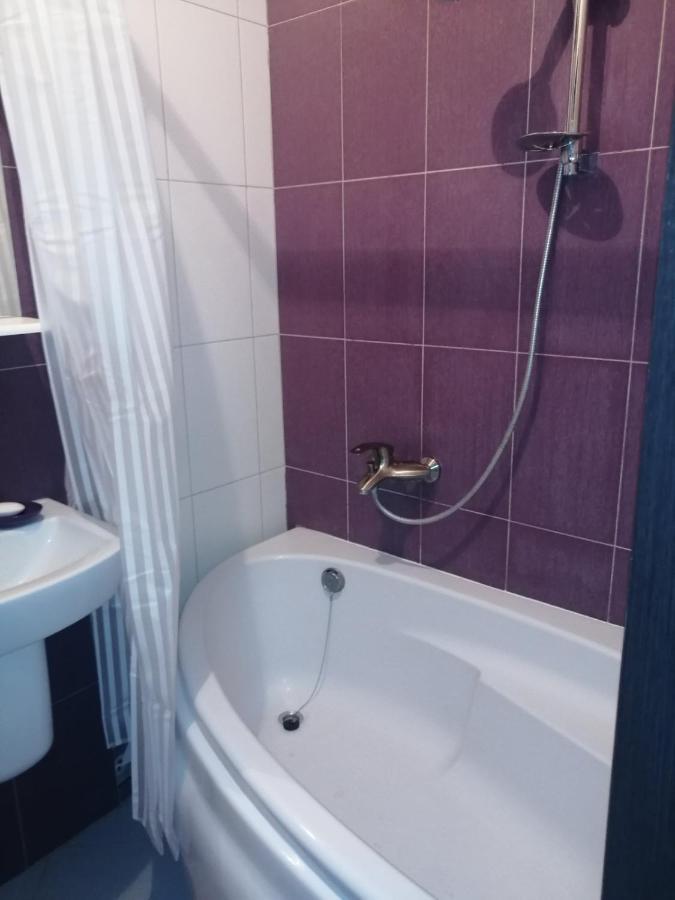Ferienwohnung 2Х Кімнатна Квартира У Львові Поряд З Залізничним Вокзалом Exterior foto